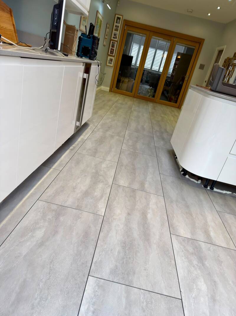 Amtico Signature Tempus Embrace Brickwork Tile in Enfield EN Ref
